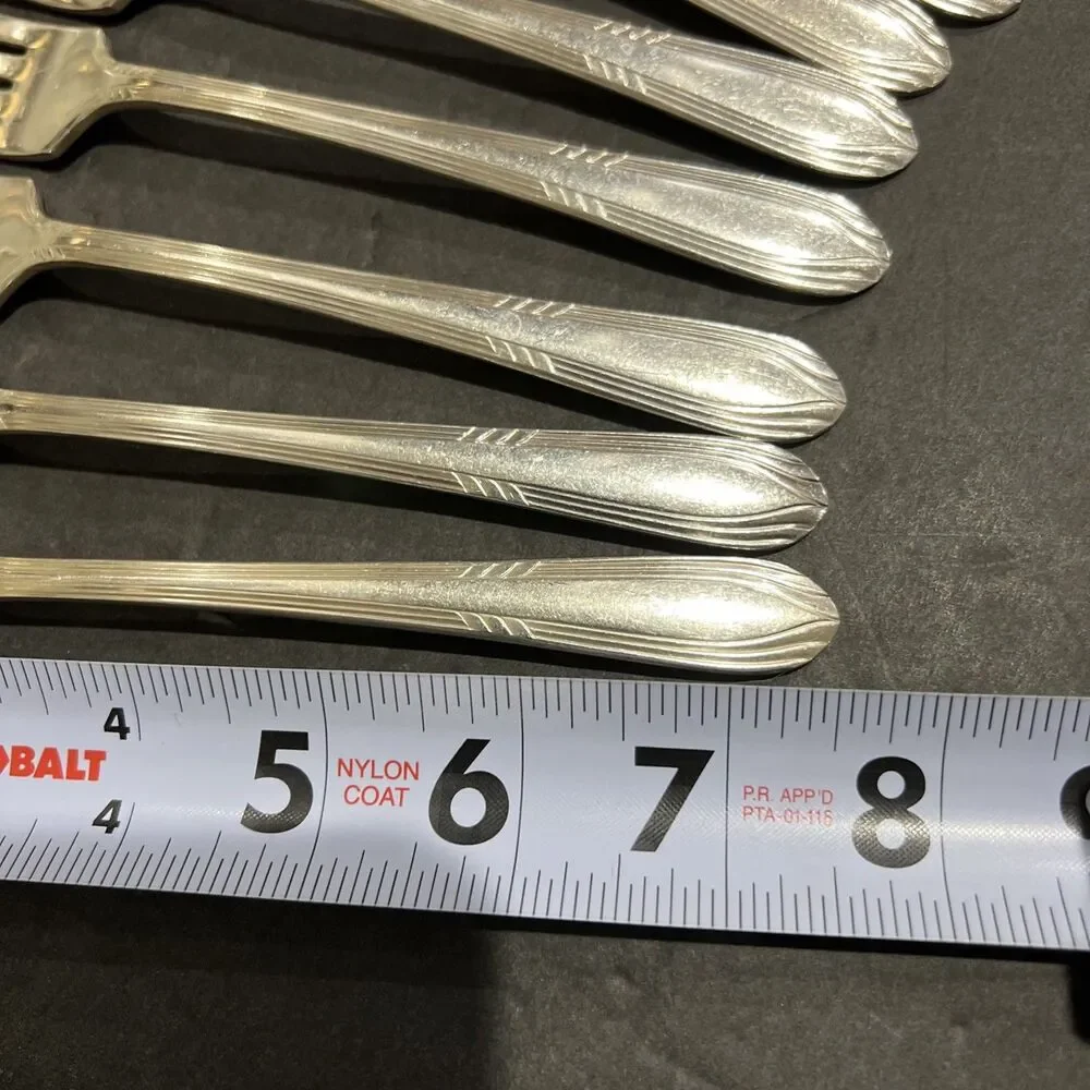 Set Of 9 Dinner Forks International Rogers Silverplate 1936 FASCINATION 7 5/8